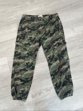 No Boundaries Camo Cargo Joggers - Green, Black, Brown